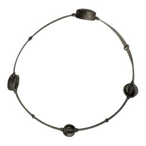 Vintage-Style Wire Bracelet with Textured Metal Accents – Industrial Modern Look